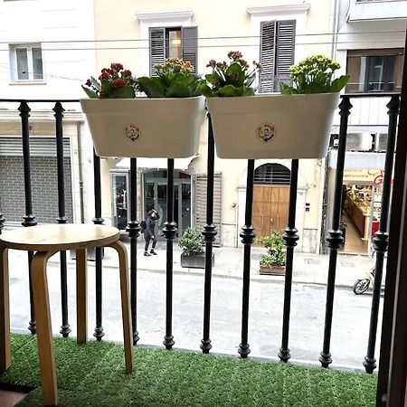 Apartamento Tiny House In Centro Bari Exterior foto