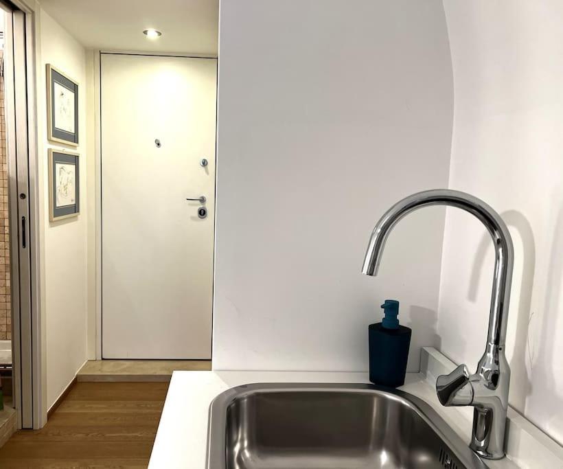 Apartamento Tiny House In Centro Bari Exterior foto